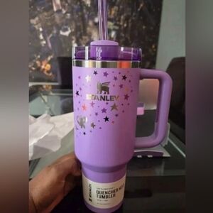 Stanley x Olivia Rodrigo Quencher H2.0 FlowState Tumbler 40 OZ/1.18 L Purple Cup